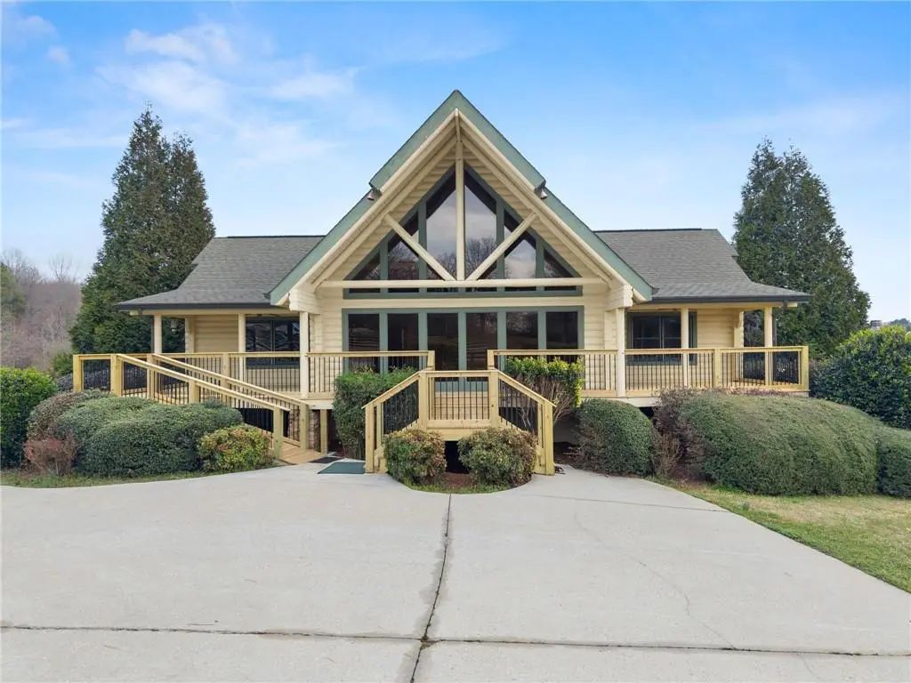 40 Benton Road, Jefferson
