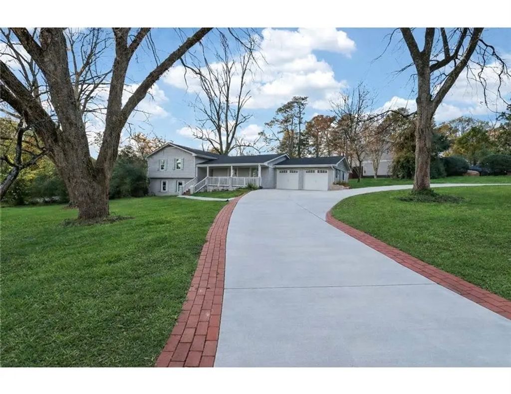 2842 Briarcliff Road Ne, Atlanta