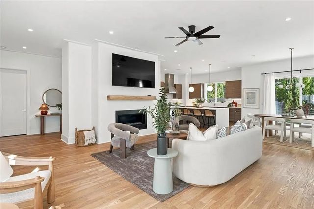 Unit 2 - 522 Boulevard Place Ne, Atlanta