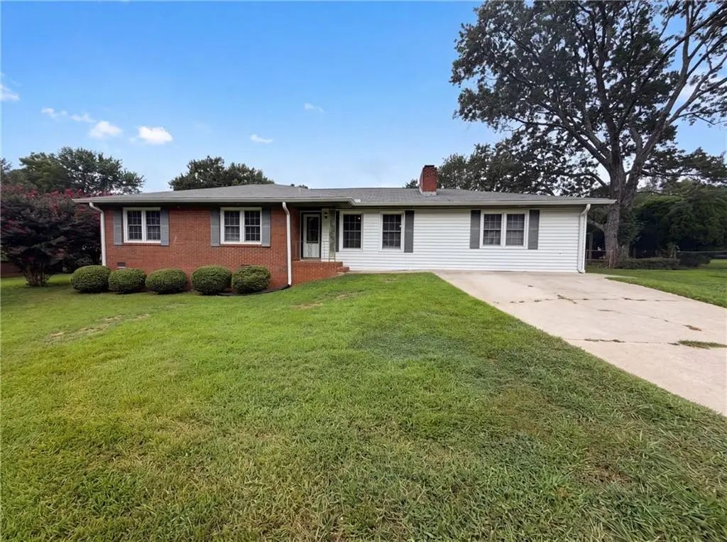 3293 Bright Star Road, Douglasville