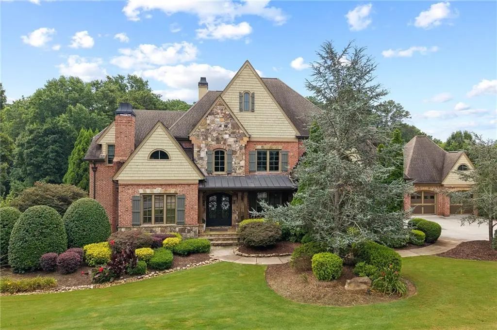 2750 Drayton Hall Drive, Buford