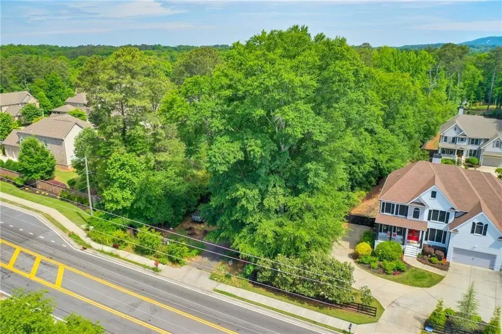 3127 Post Oak Tritt Road, Marietta