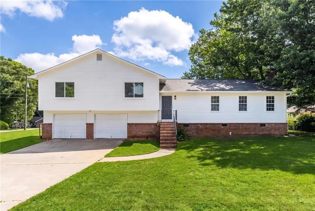 2250 Ridge Forest Drive, Grayson
