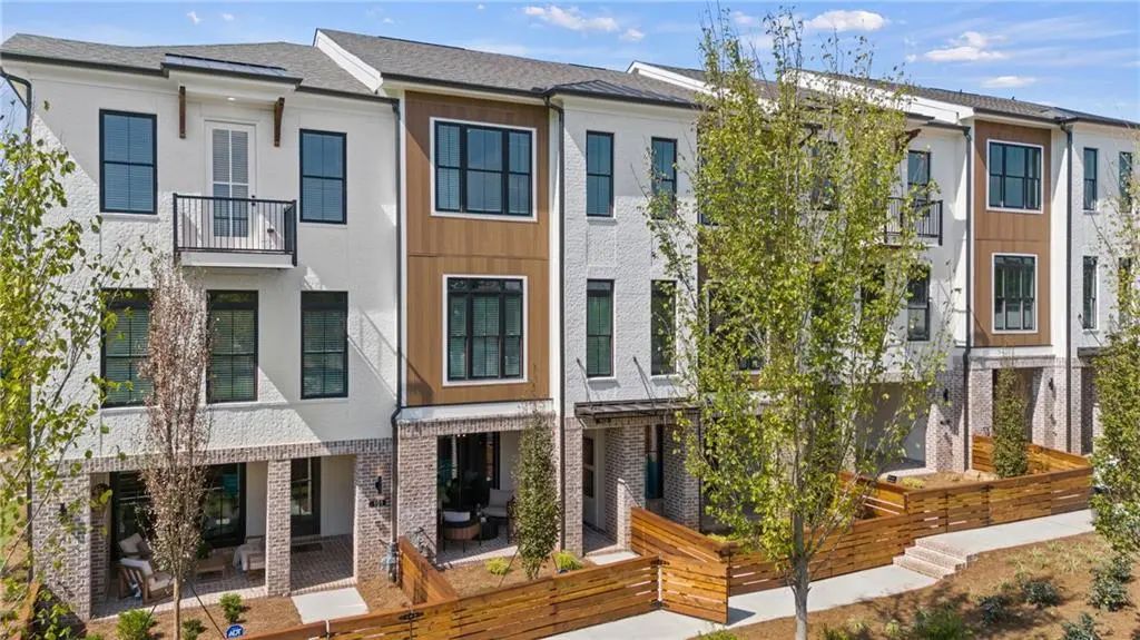 Unit 70 - 130 Iveybrooke Lane, Alpharetta