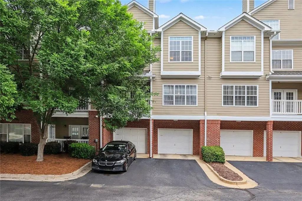 6115 Woodland Lane, Alpharetta