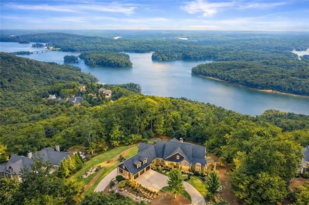 49 Waterside Drive, Cartersville