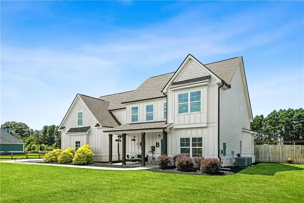 1538 E Lake Road, Mcdonough
