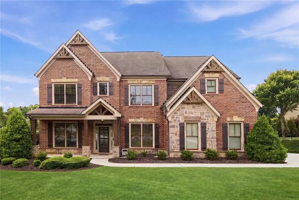 1884 Granite Hill Court, Hoschton