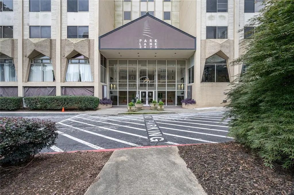 Unit 1808 - 2479 Peachtree Road Ne, Atlanta