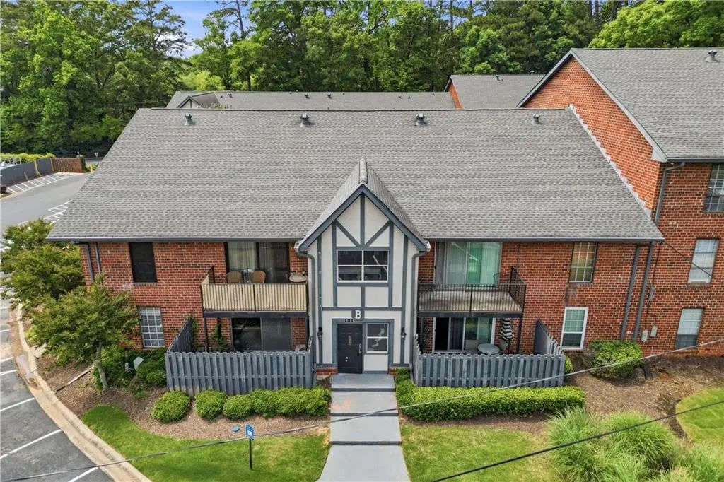 Unit B3 - 6851 Roswell Road, Atlanta