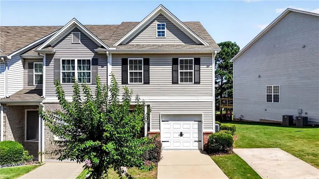 4688 Beacon Ridge Lane, Flowery Branch