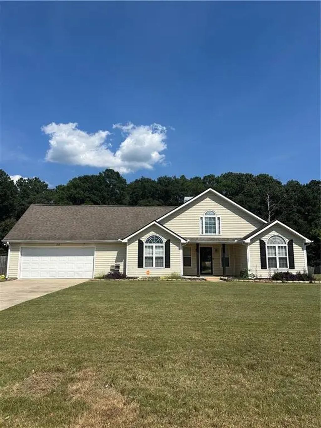 310 Windermere Drive, Loganville