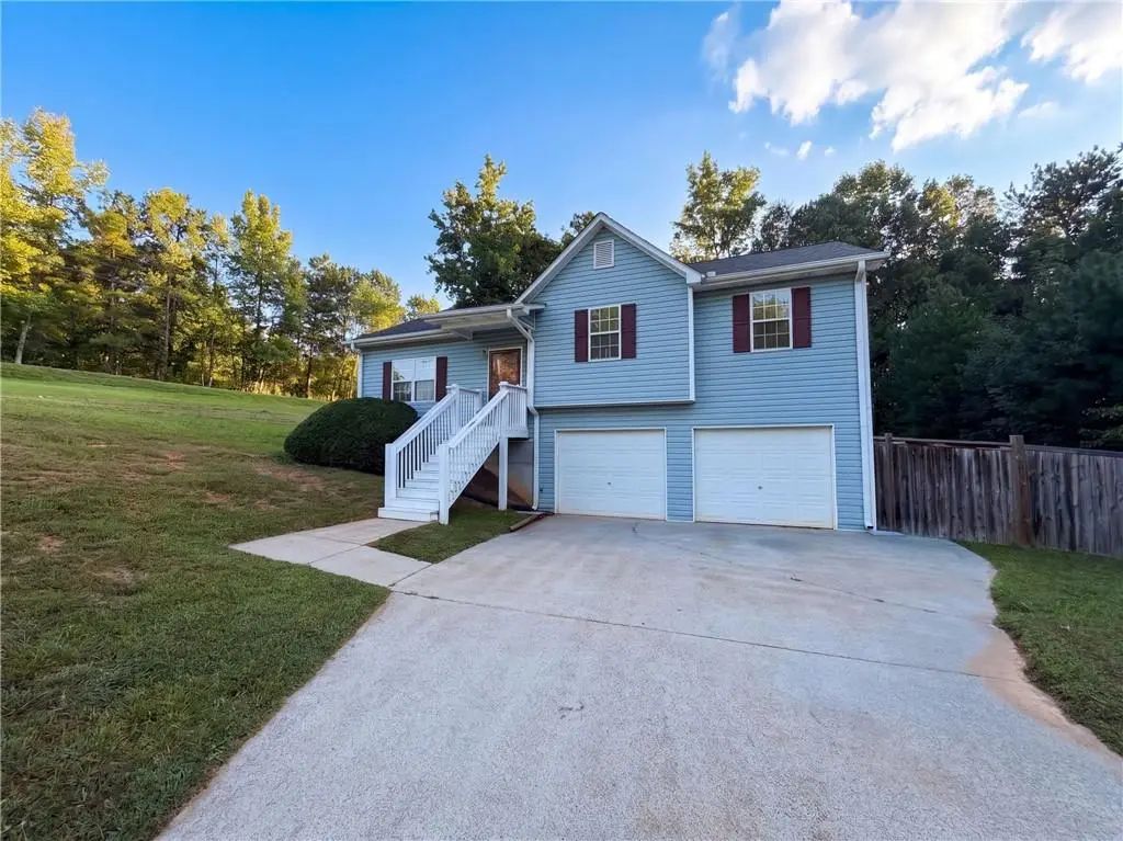 100 Betty Lane, Carrollton