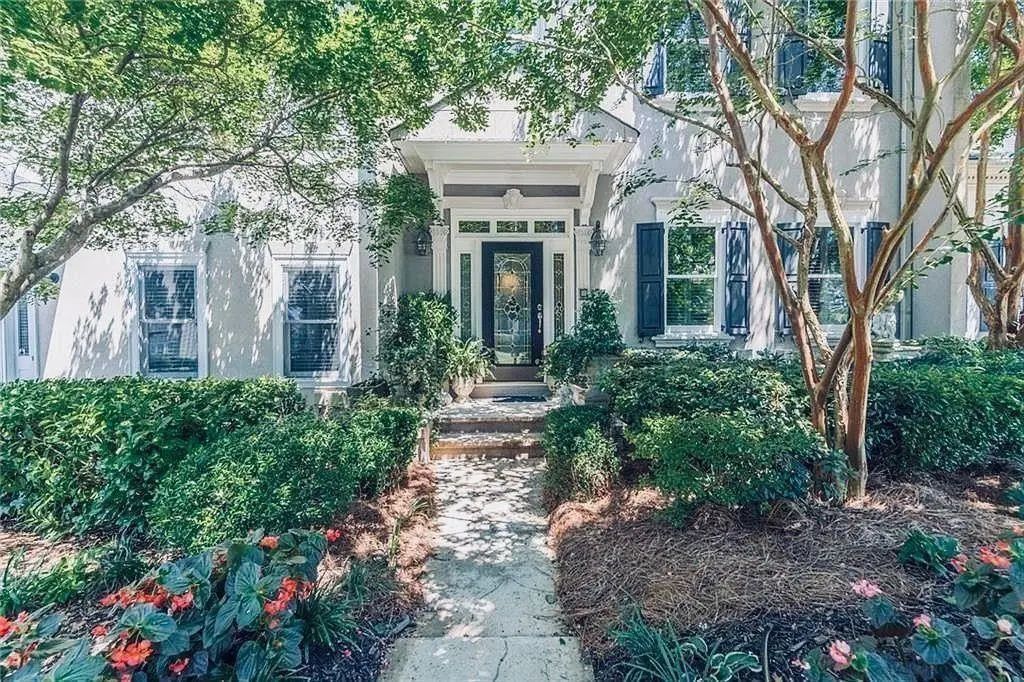 9385 Knollcrest Boulevard, Johns Creek