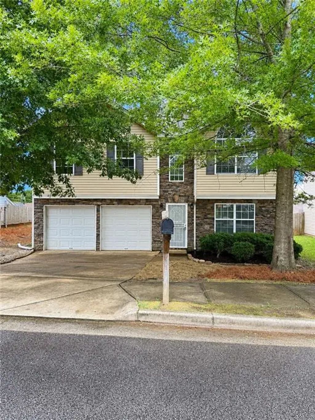 2628 Patriots Road, Riverdale
