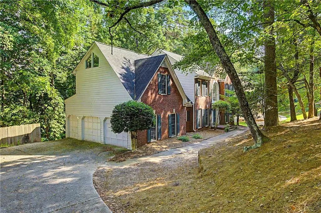 2180 Habersham Trace, Cumming