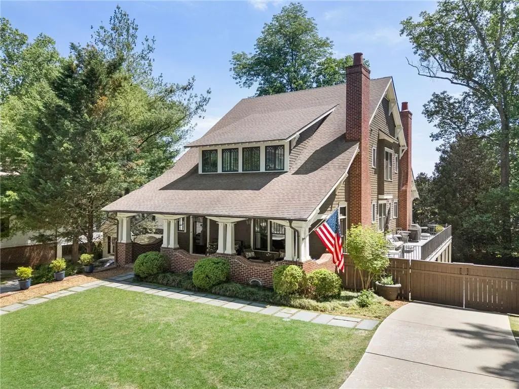 2519 Forrest Way Ne, Atlanta