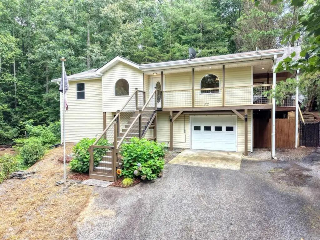 553 Grayce Lane, Hiawassee