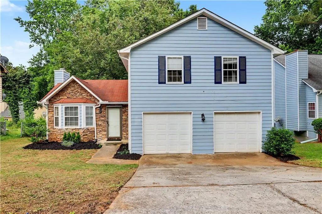 407 Sheppard Xing Court, Stone Mountain