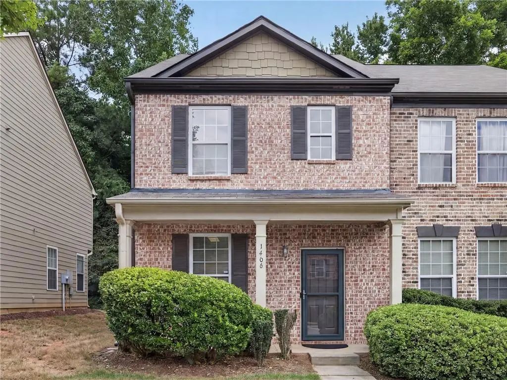 1406 Bayrose Circle, East Point
