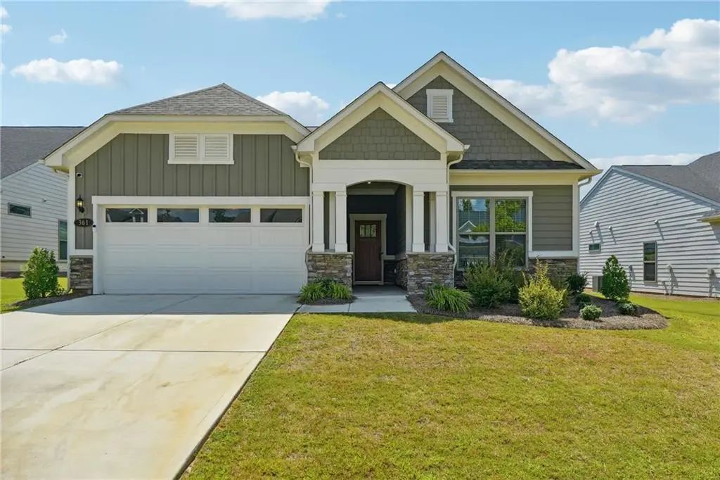 361 Elkins Place, Peachtree City