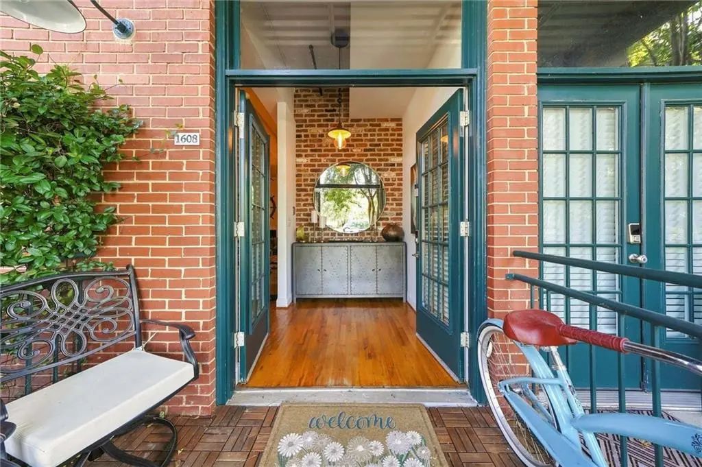 1608 Liberty Lane, Roswell