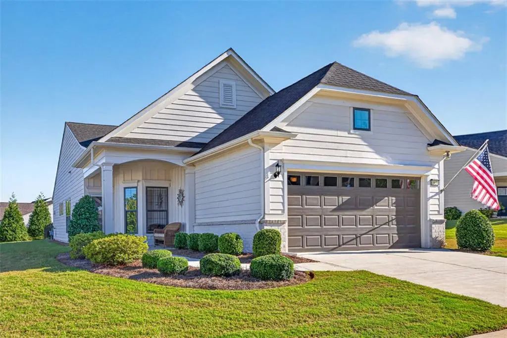 5939 Rollingwood Way, Hoschton