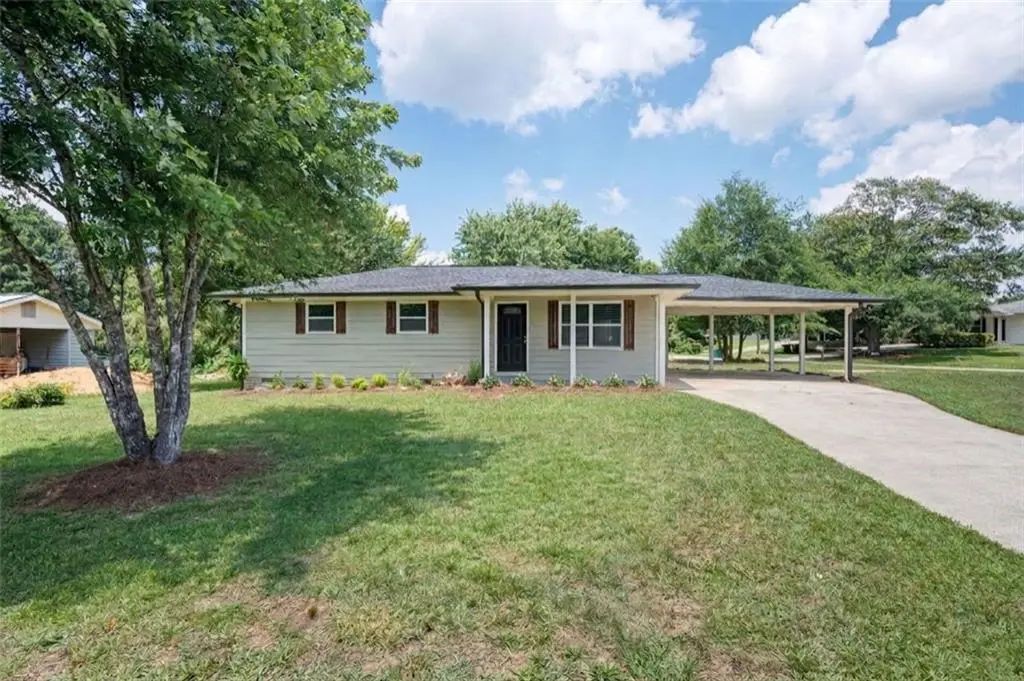 163 Pierce Road, Hiram
