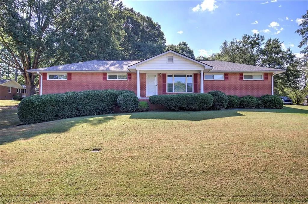 24 Beechwood Drive, Cartersville