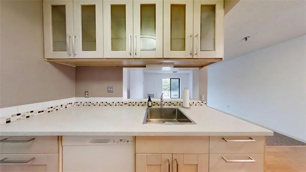 Unit B311 - 300 Johnson Ferry Road Ne, Sandy Springs