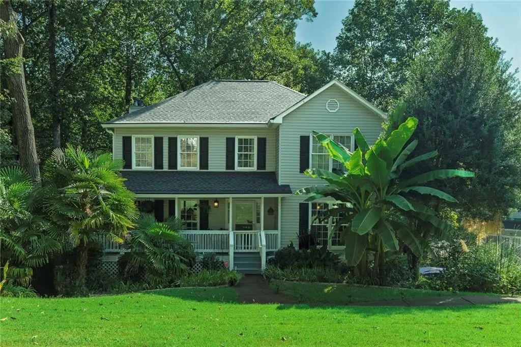 330 Justin Drive, Woodstock