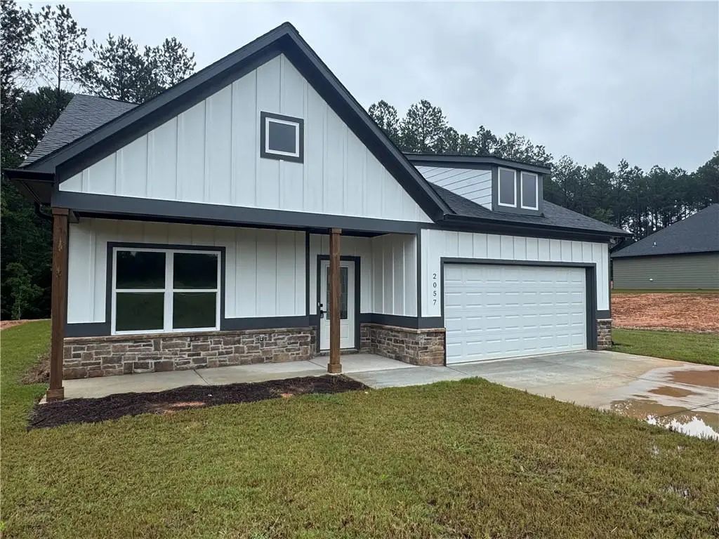 2057 N. Hicks Rd., Toccoa