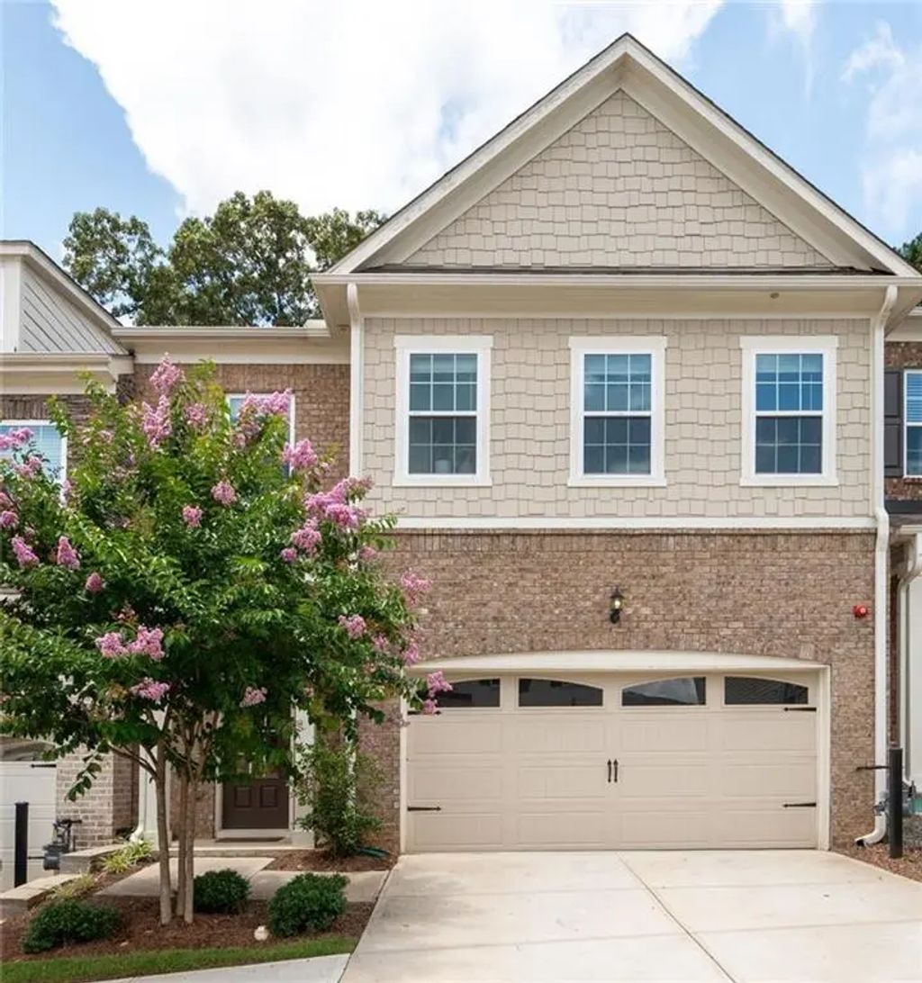 203 Holden Way, Woodstock