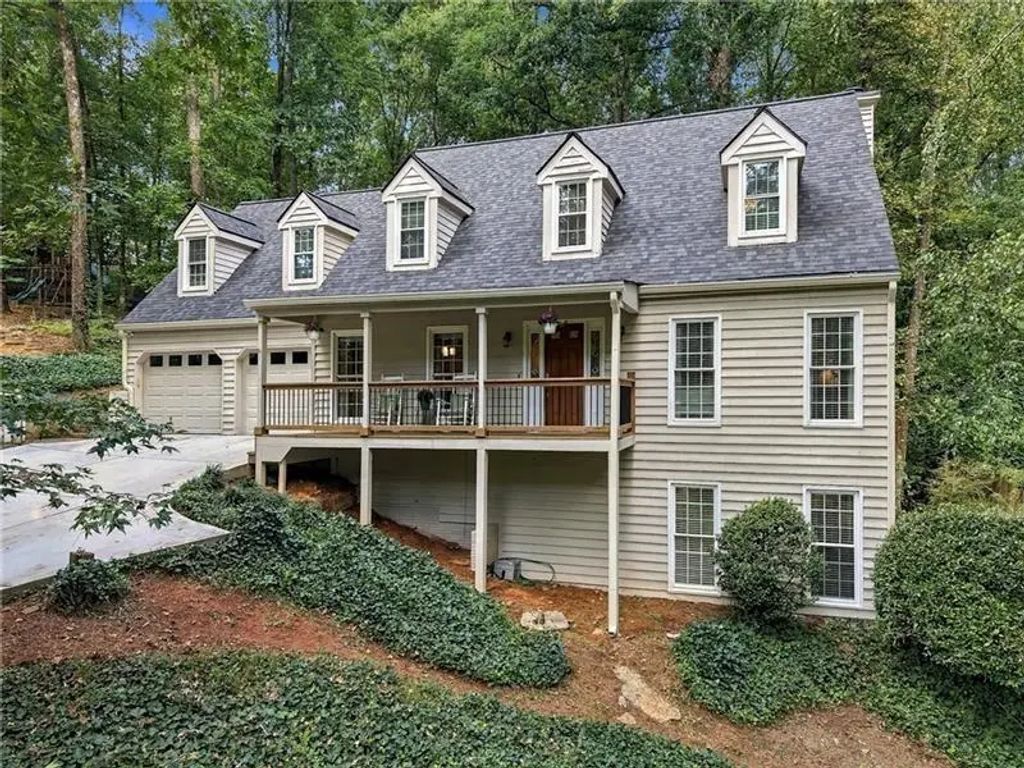 2569 Chimney Springs Drive, Marietta