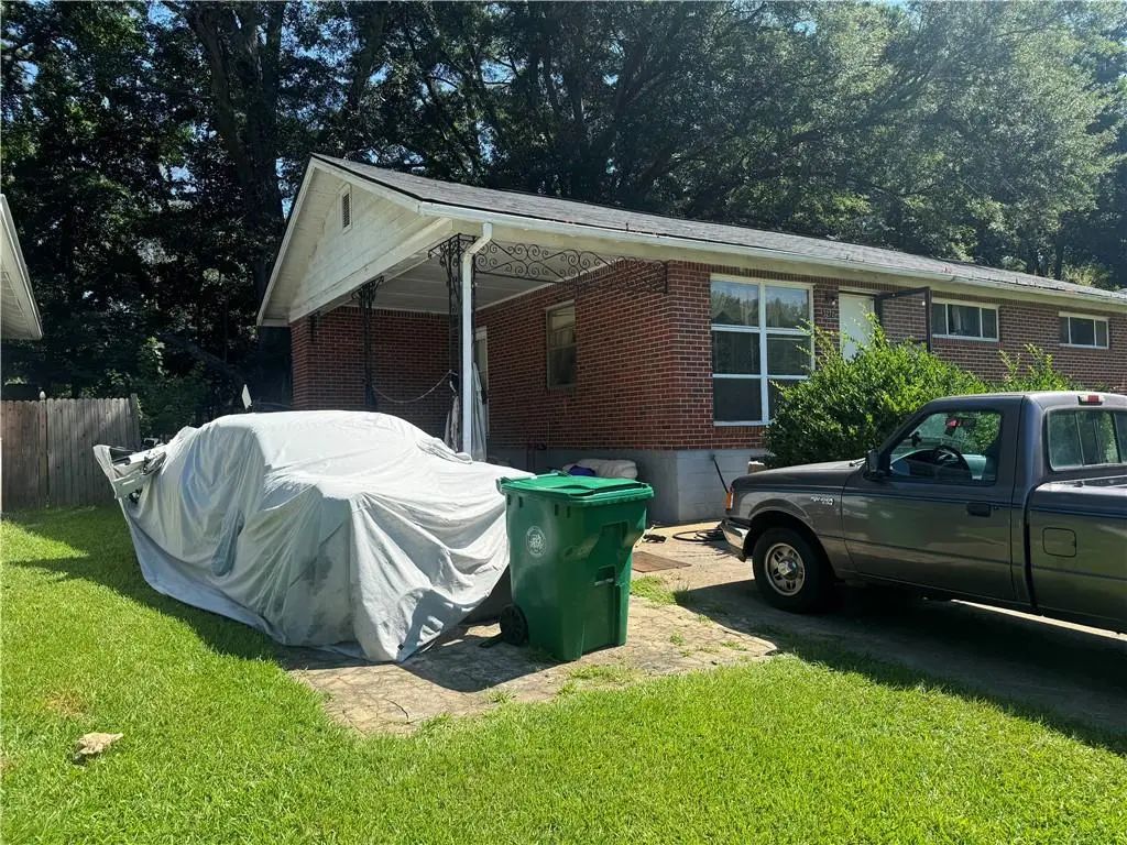 3272 Glenco Drive, Decatur