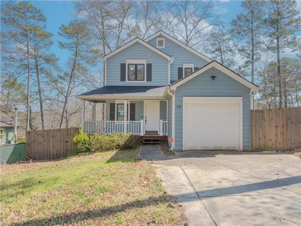 580 Lake Drive, Snellville