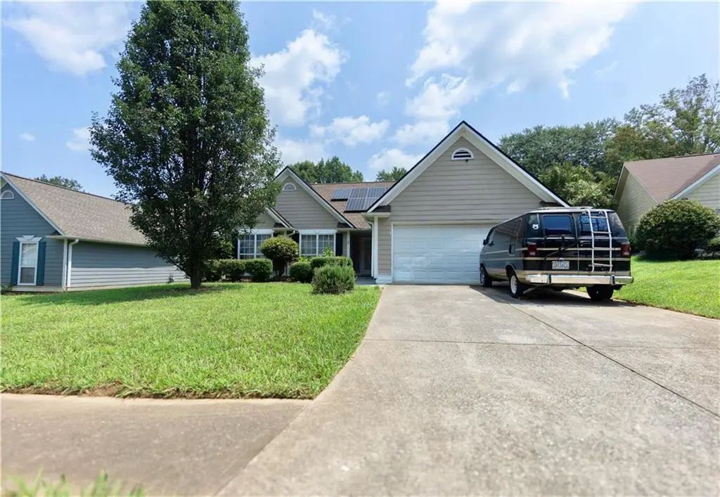 2805 Avalon Meadows Lane, Lawrenceville