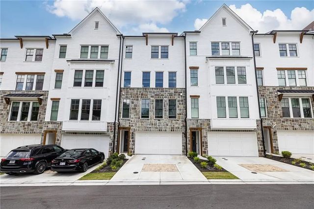 2722 Thornewilde Way, Atlanta