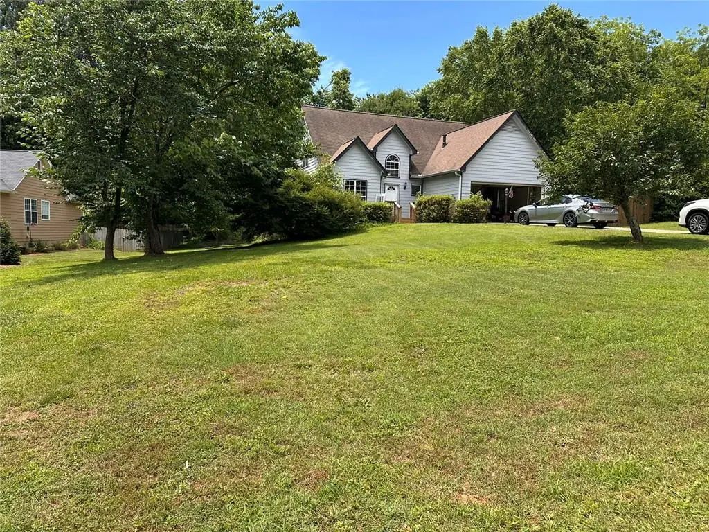 7710 Silversmith Drive, Cumming