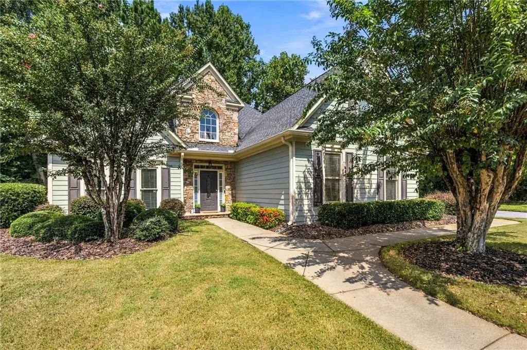 1749 Glen Echo Way, Marietta