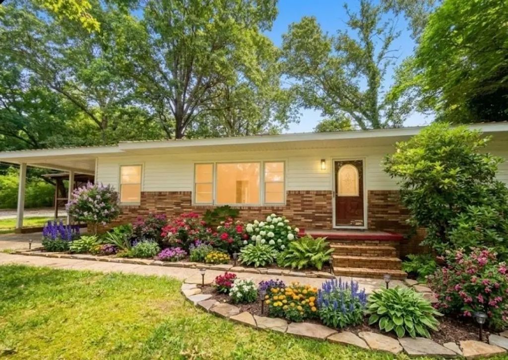 151 Tiny Ridge Drive, Cornelia