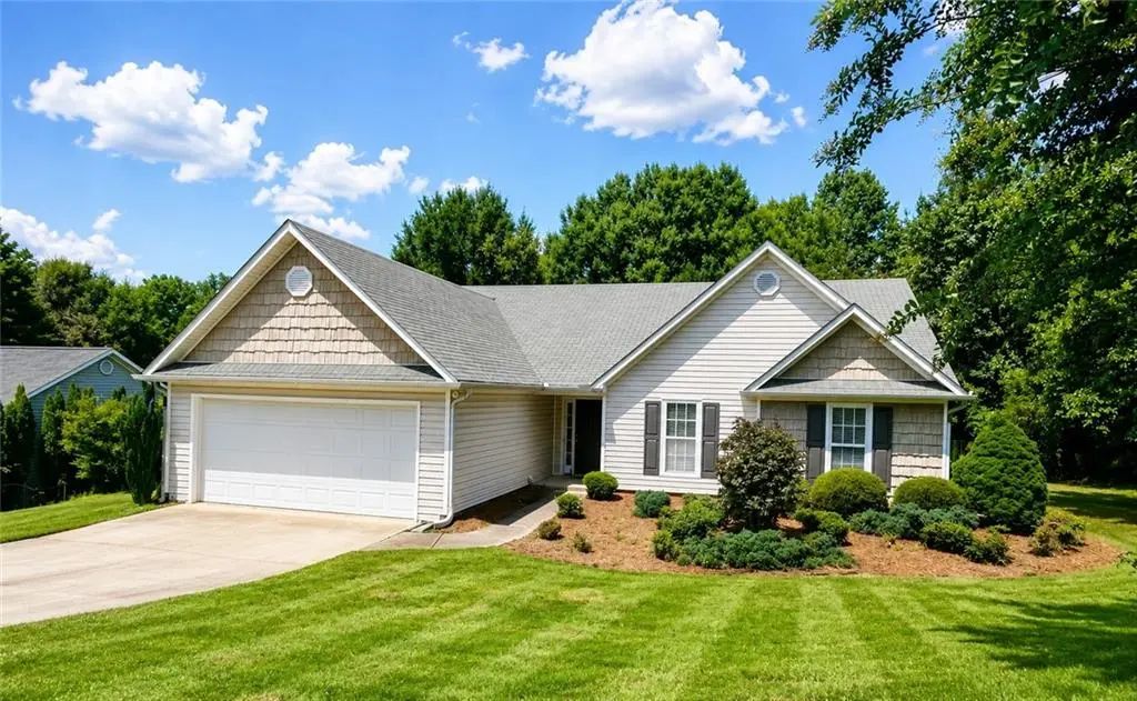 8790 Baycreek Lane, Gainesville