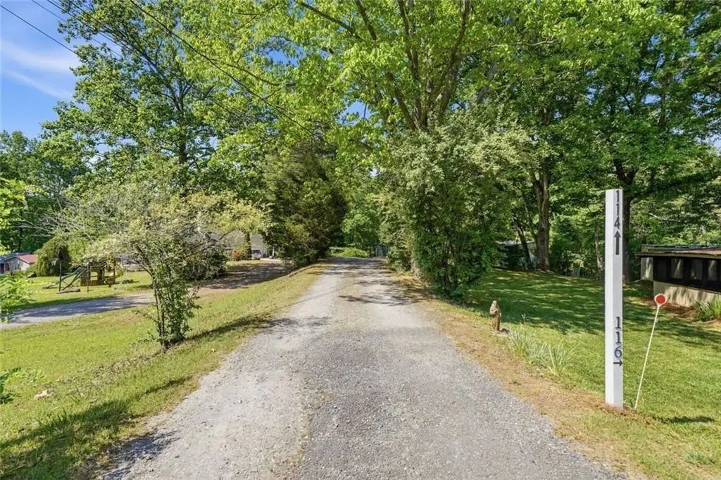 114 Oakcrest Circle, Canton