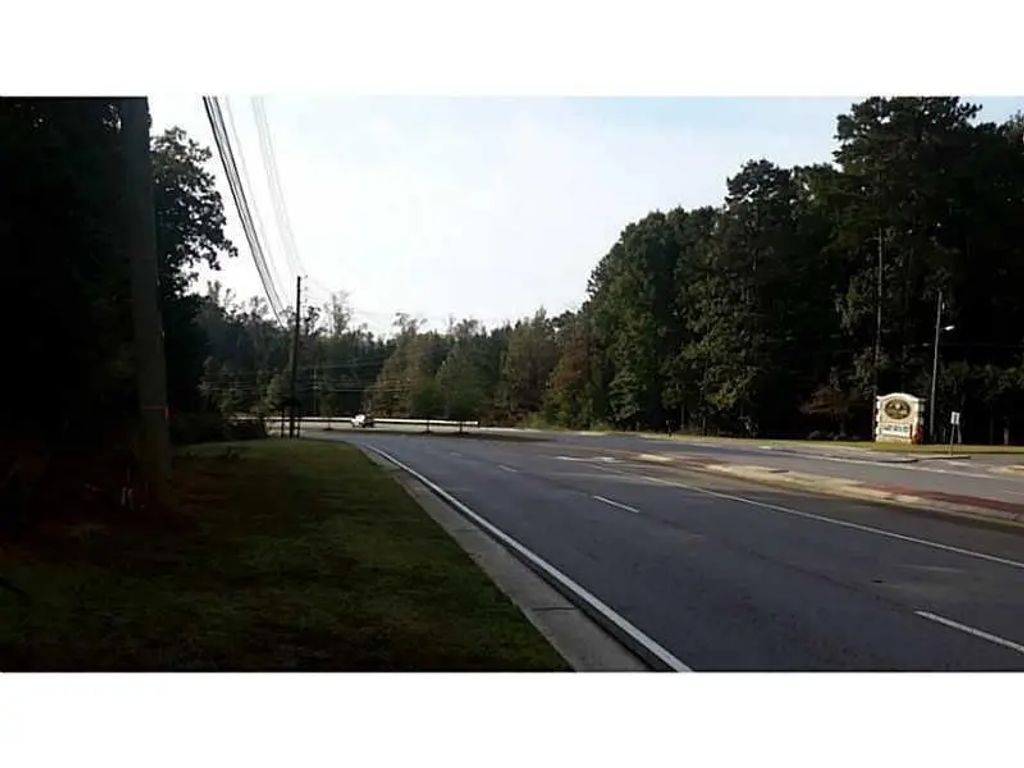 1415 Sixes Road, Canton