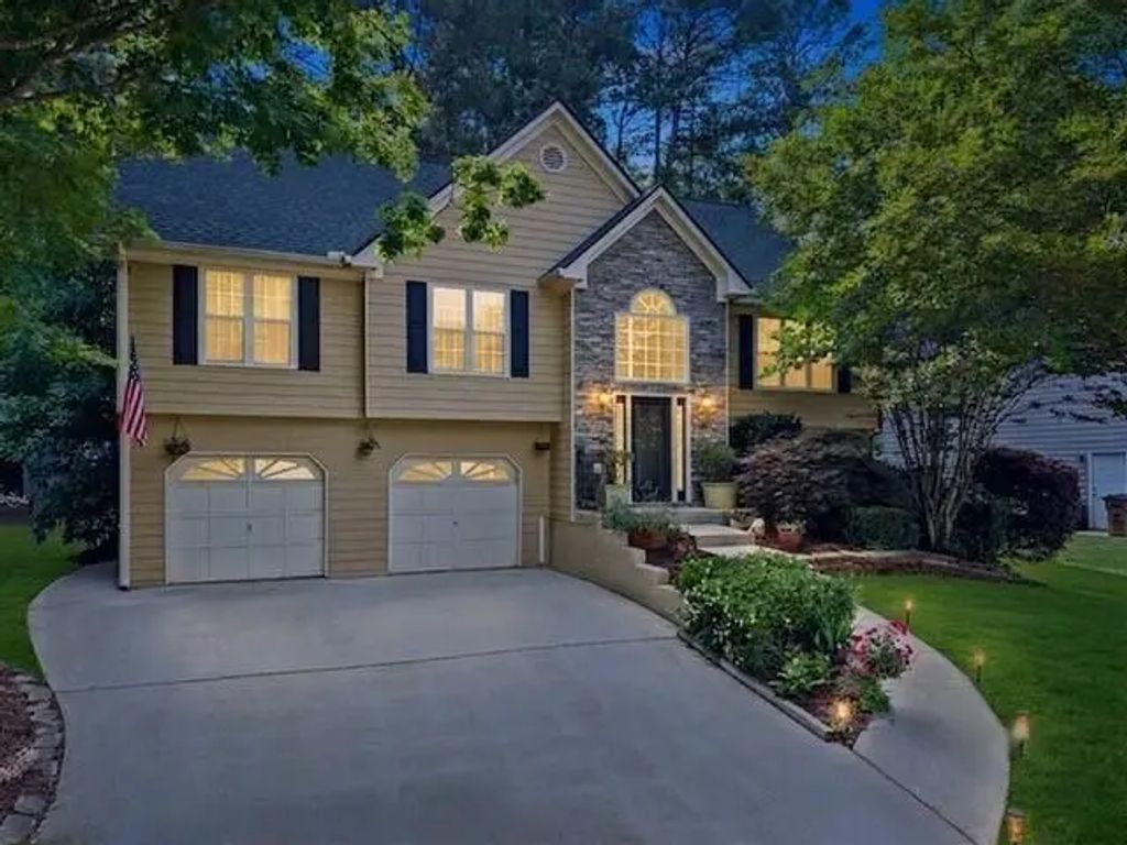402 Township Lane, Woodstock