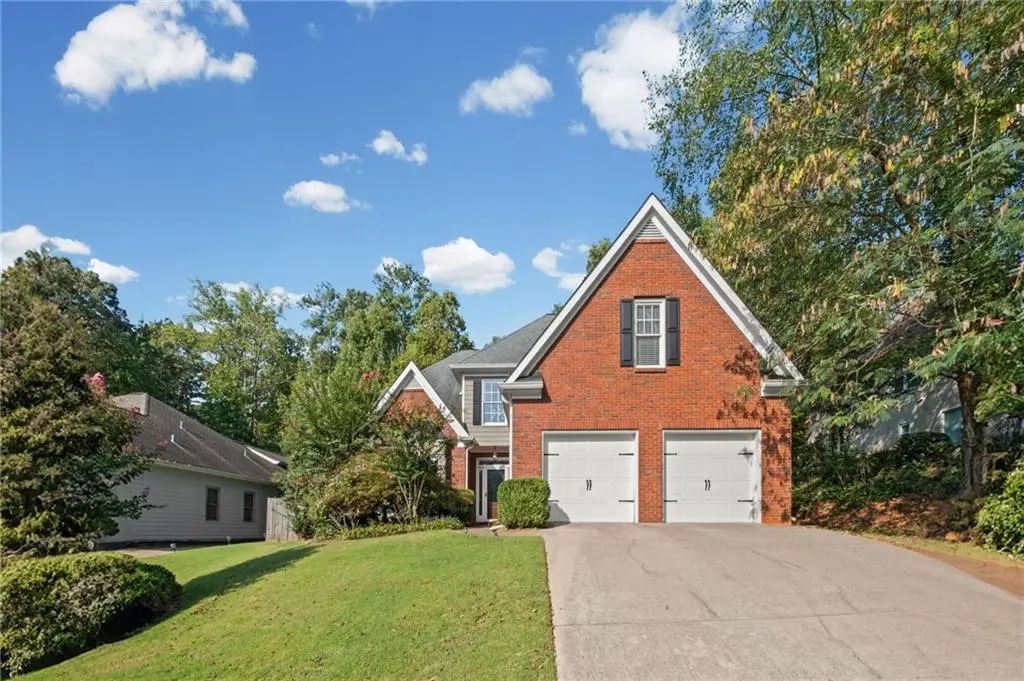 310 Vickery Circle, Roswell