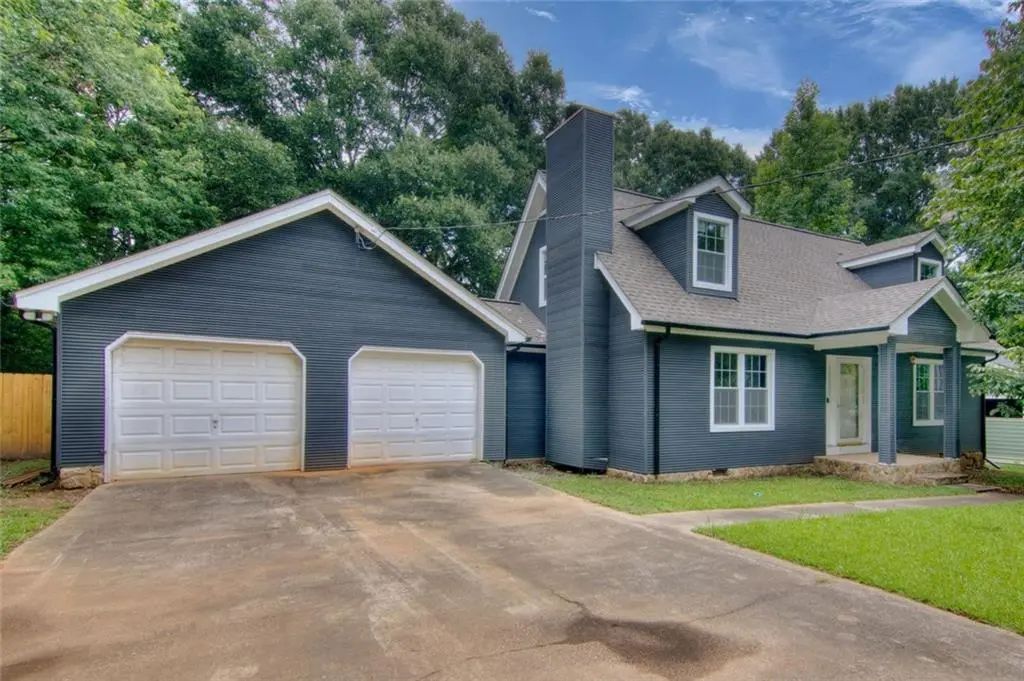 18 Regal Way Nw, Lawrenceville