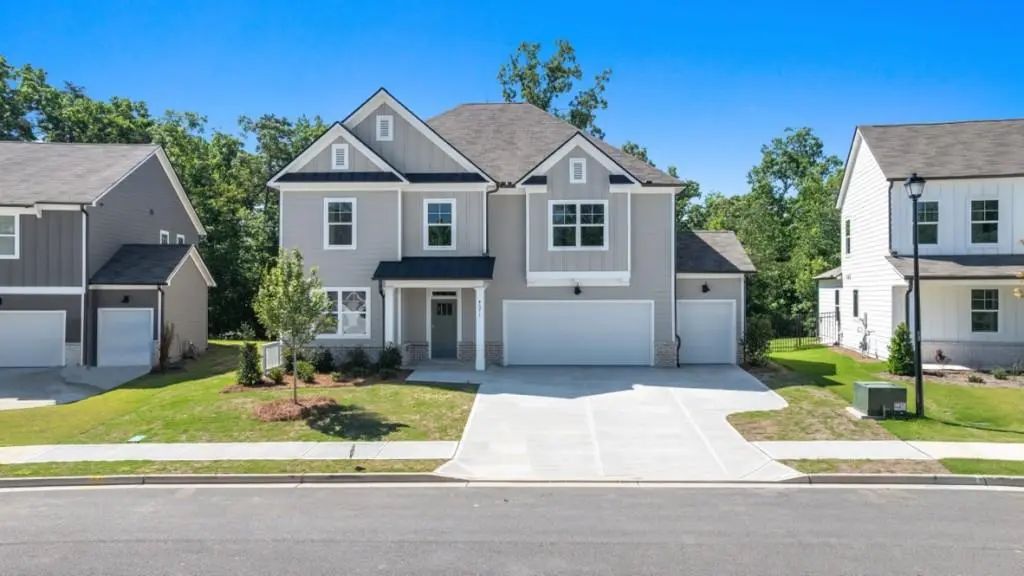 4071 Peregrine Way, Gainesville