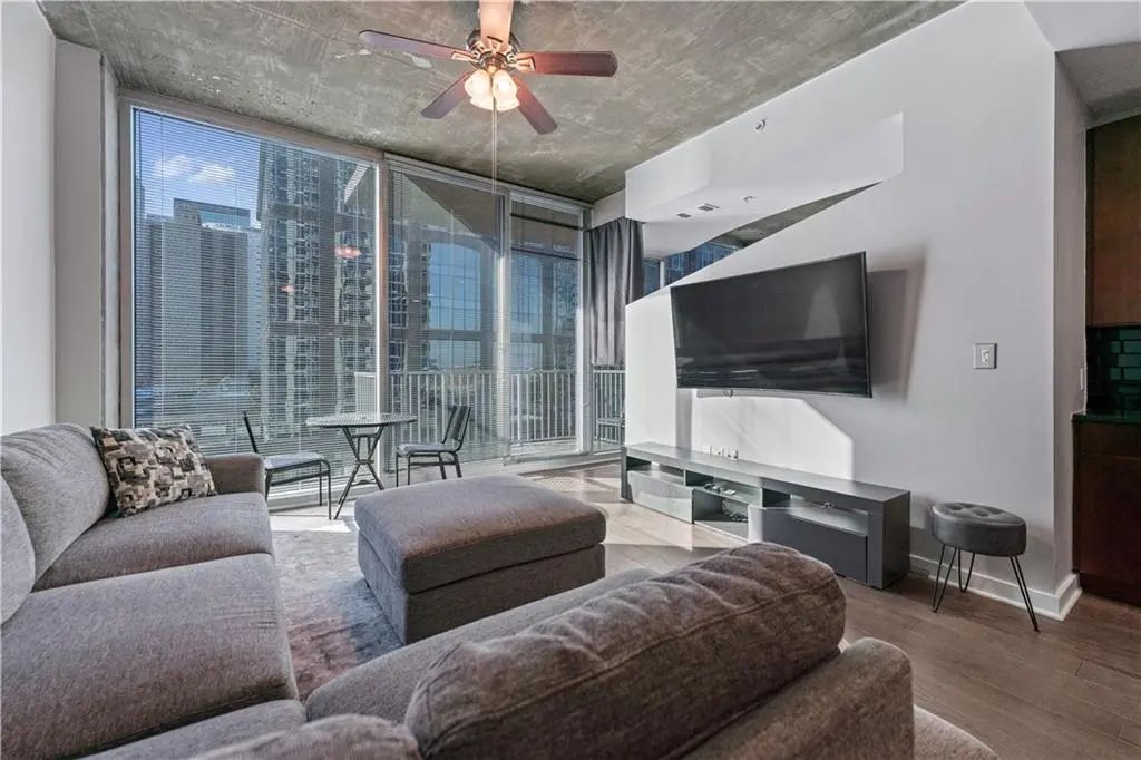 Unit 1009 - 400 W Peachtree Street Nw, Atlanta