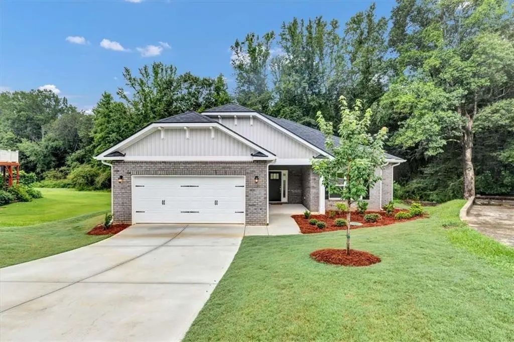 216 Rhett Drive, Bowdon